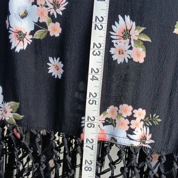 Torrid floral boho fringe kimono cardigan - Picture 6 of 11